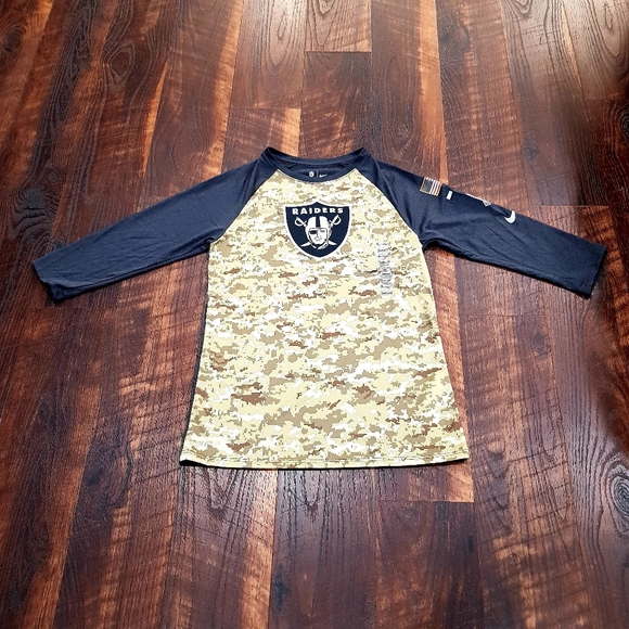 RAIDERS SALUTE TO SERVICE TEE - Picture 1 of 4